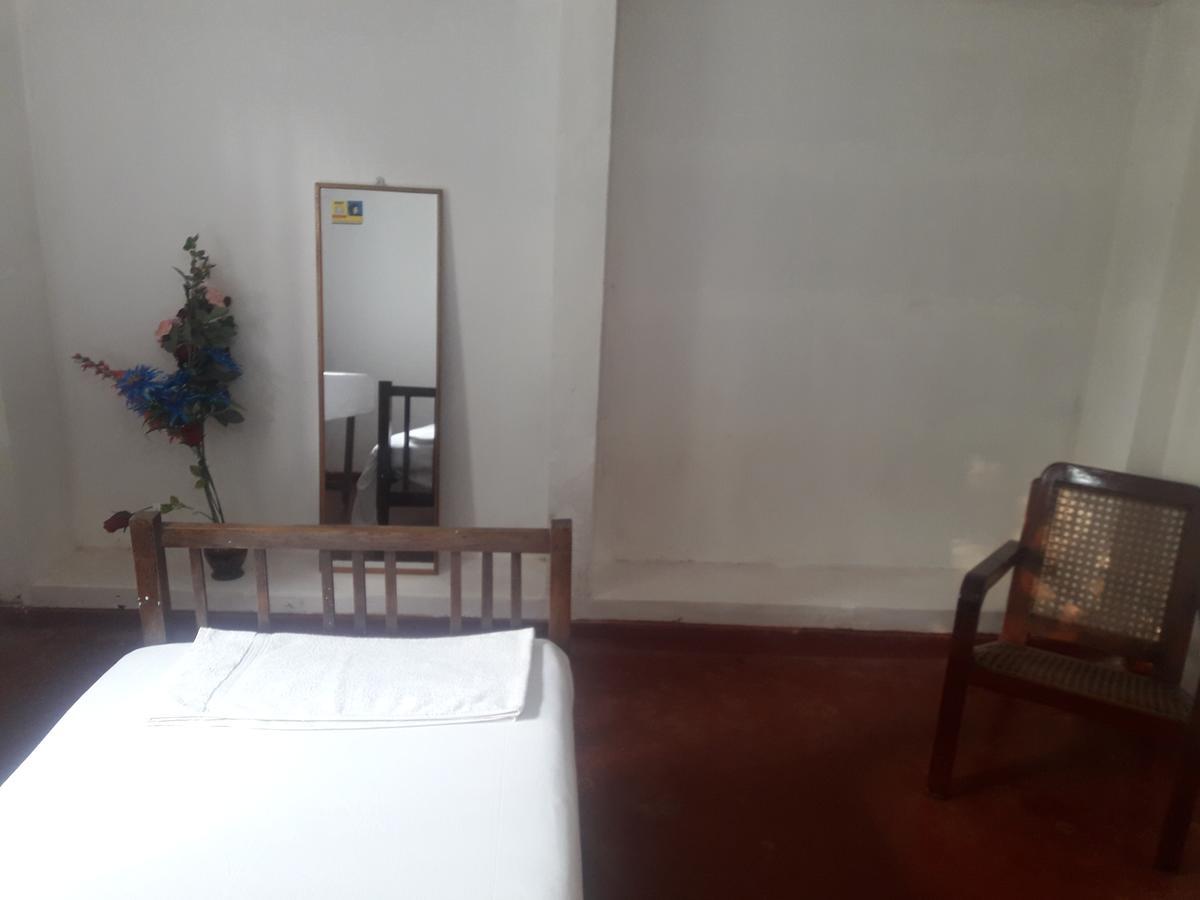 International Meditation Center Hotel Мириса Екстериор снимка